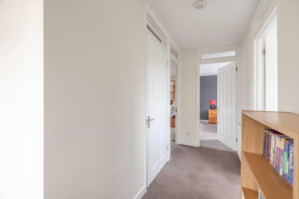 3-Bed Family Home With Parking & Large Garden Windsor Exterior foto
